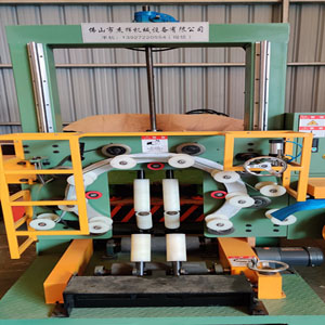 鋼卷自動(dòng)纏繞打包機(jī)